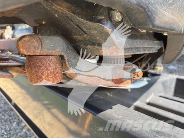 MAC DON FD75S Harvester Headers
