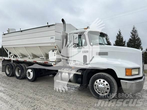 Mack CH613 Other