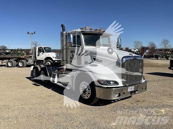 Peterbilt 384 Conventional Trucks / Tractor Trucks