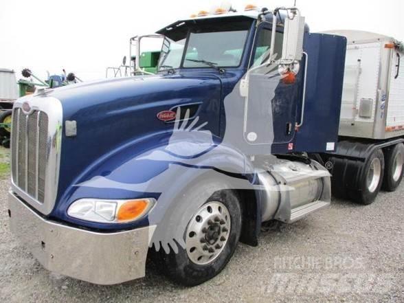 Peterbilt 386 Conventional Trucks / Tractor Trucks
