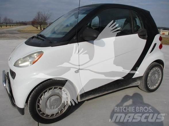 Smart FORTWO Automobiles / SUVS