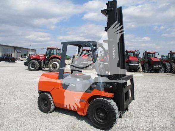 Toyota 7FDU45 Diesel Forklifts