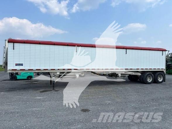 Wilson DWH-650 Grain / Silage Trailers