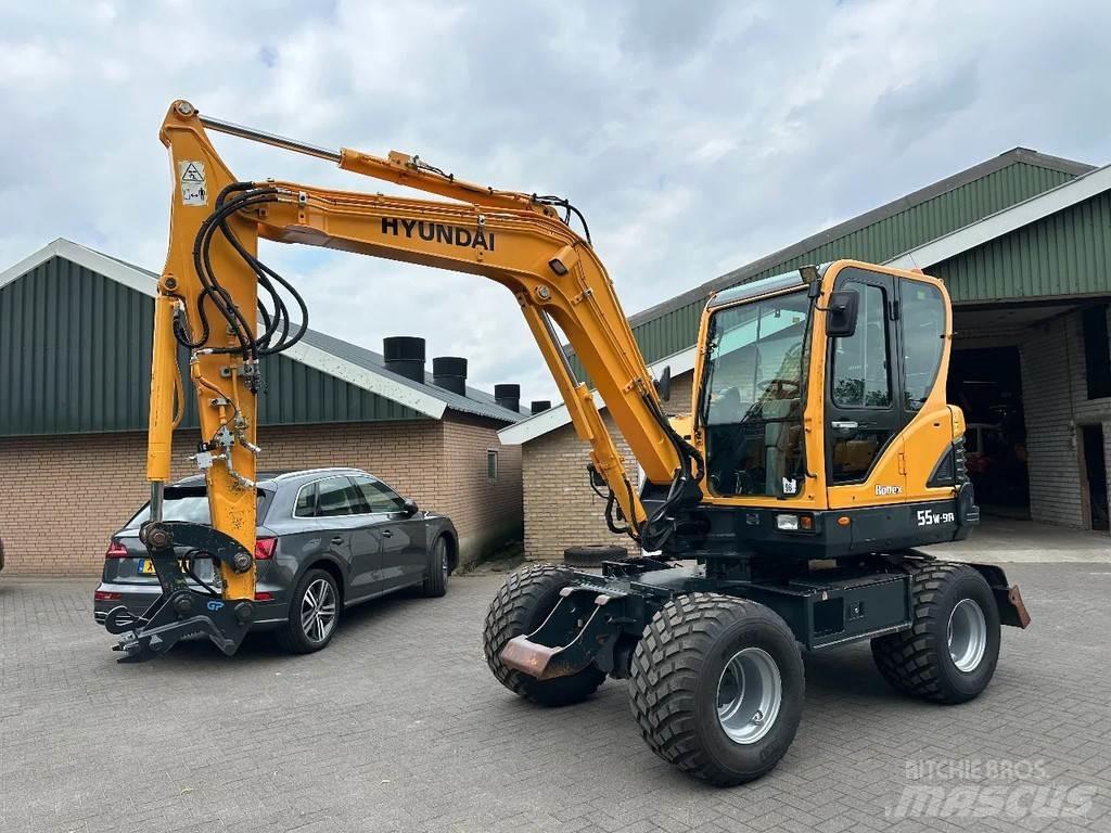Hyundai 55W-9A Wheeled Excavators