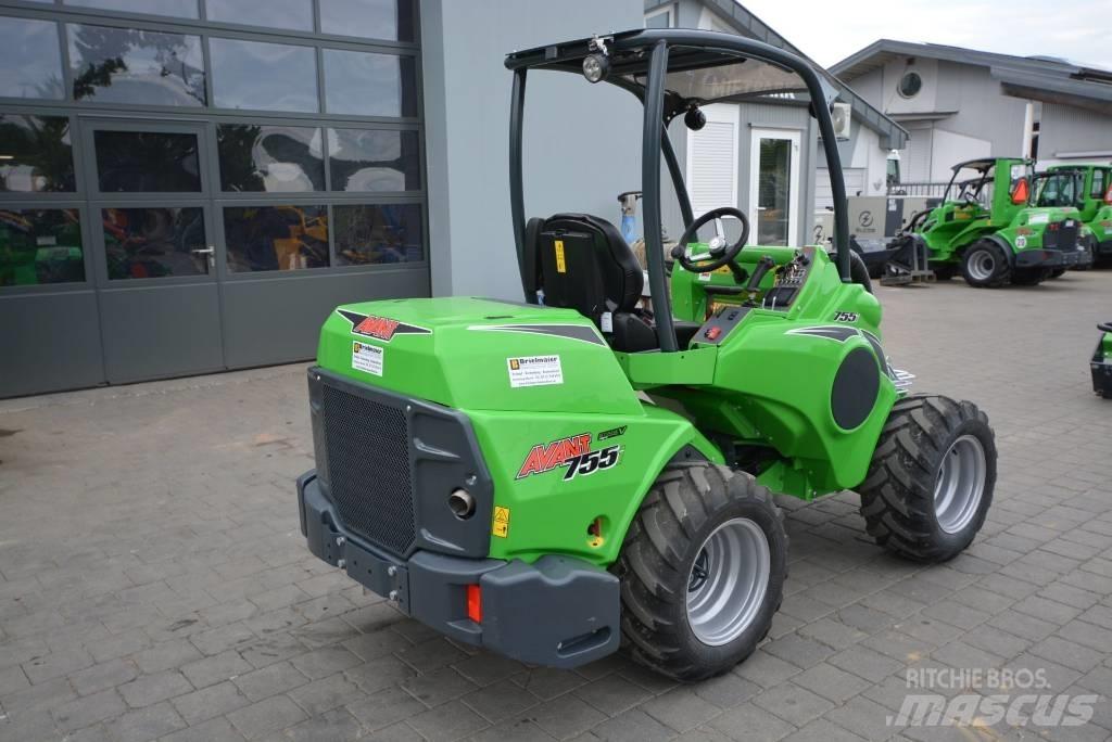 Avant 755i Mini Loader