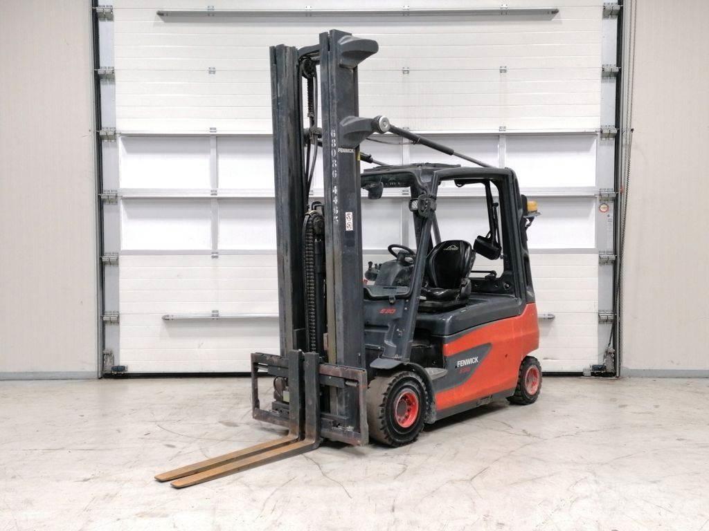 Linde E30L-01 Electric Forklifts