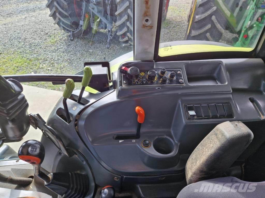 CLAAS Axos 320 CX Tractors