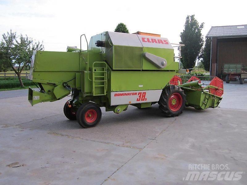 CLAAS Dominator 38 Combine Harvesters