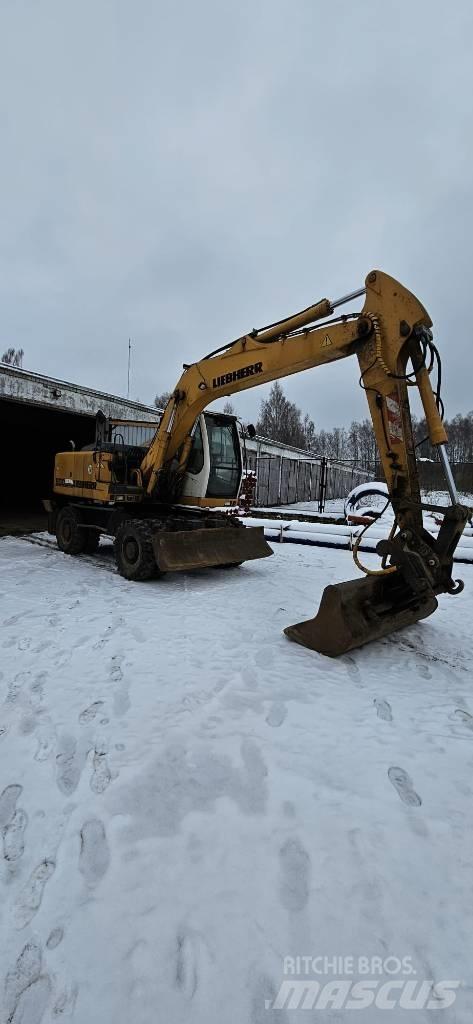 Liebherr A 900 C Wheeled Excavators