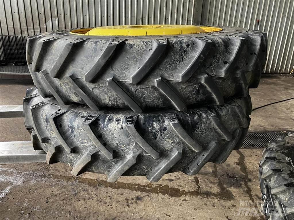 BKT 270/95R32 Tires, wheels and rims