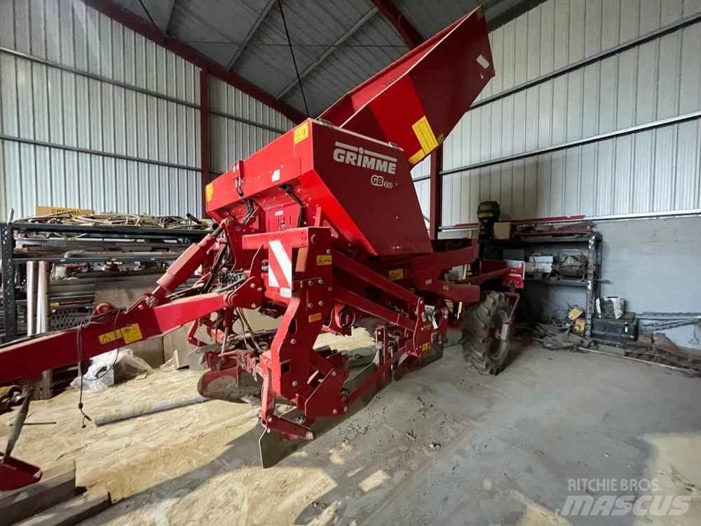 Grimme GB 330 Potato Planters