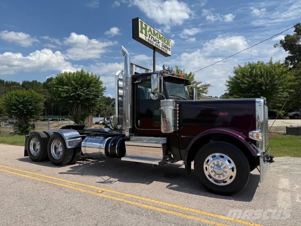 Peterbilt 389 Conventional Trucks / Tractor Trucks