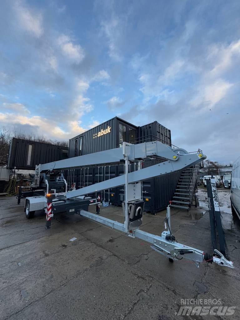 Klaas Amak 28 Mobile and all terrain cranes