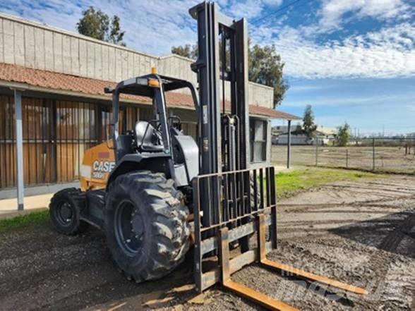 CASE 586H Rough Terrain Trucks