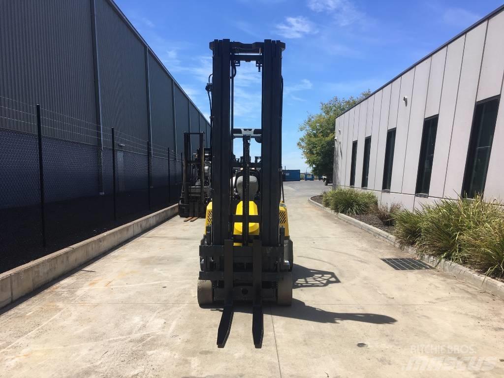 Aisle-Master 20WH Side Loaders