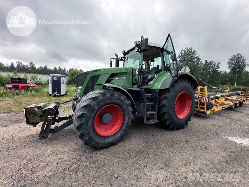 Fendt 824 Vario Tractors