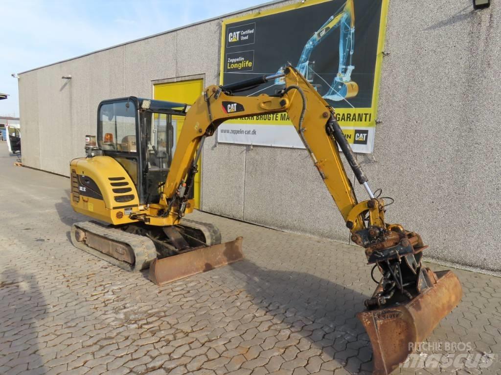 CAT 302.5 C Mini Excavators <7t (Mini Diggers)