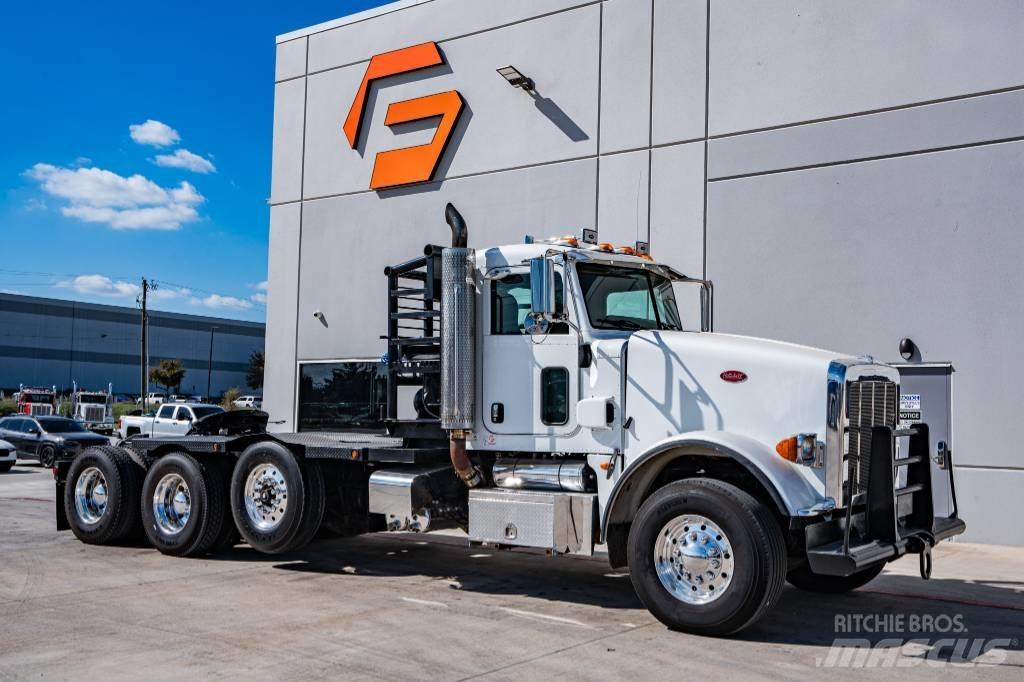 Peterbilt 367 Conventional Trucks / Tractor Trucks