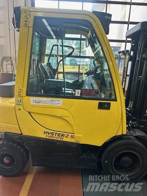 Hyster H2.5FT Diesel Forklifts