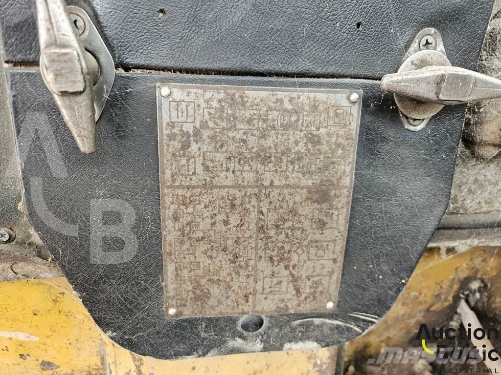  Onbekend T-170 Crawler dozers