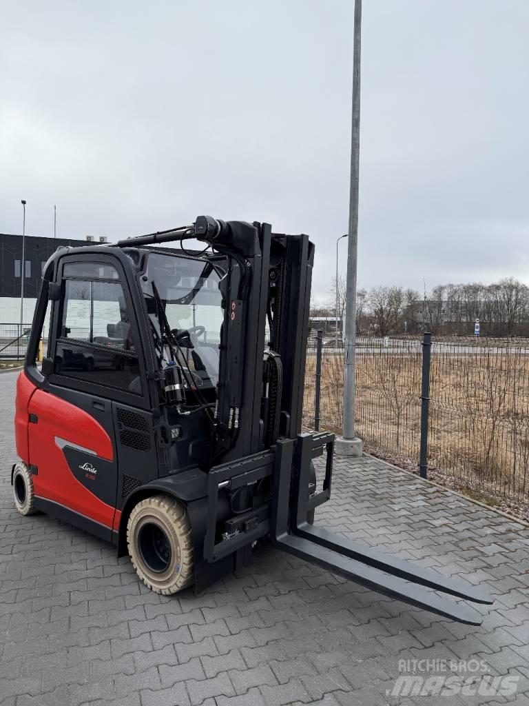 Linde E35HL/1252-01 Electric Forklifts