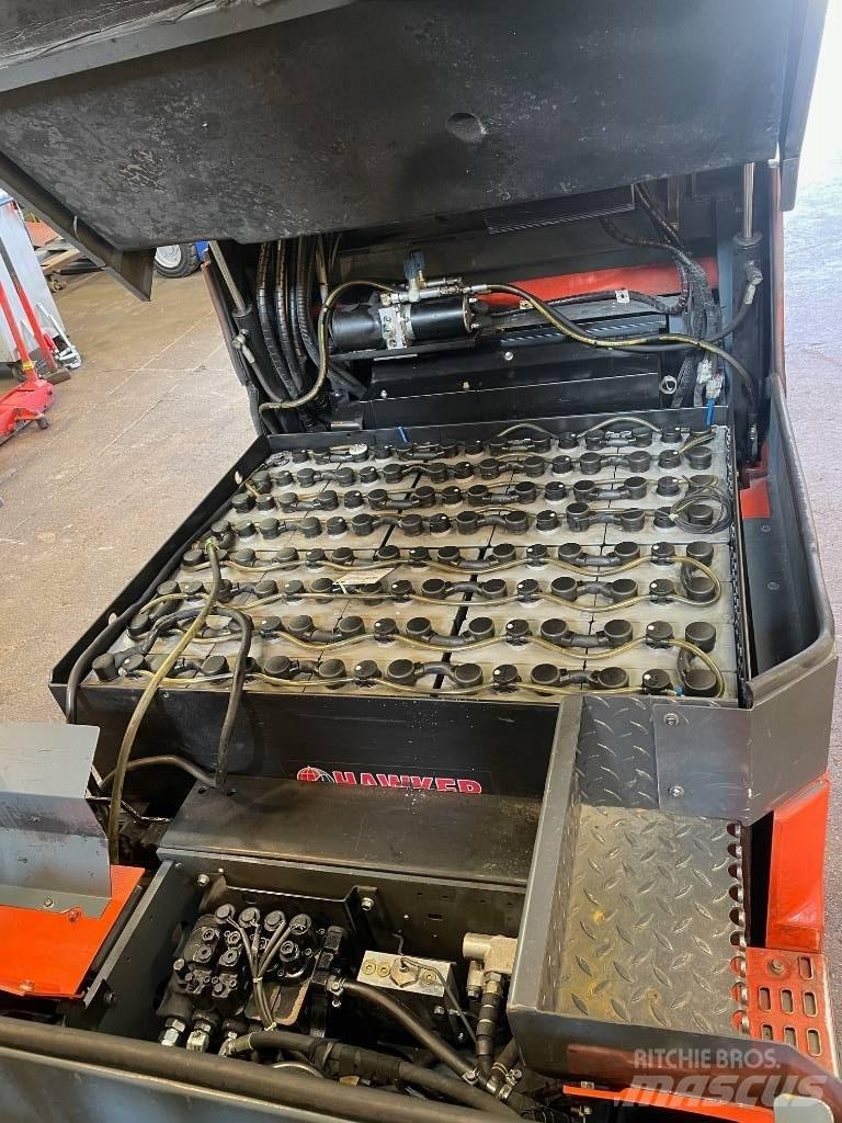 Toyota 7FBMF30 Electric Forklifts