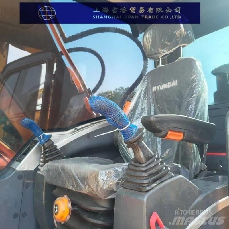 Hyundai R220 Mini excavators  7t - 12t