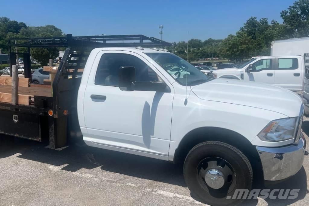 RAM 3500 TRADESMAN Flatbed Trucks