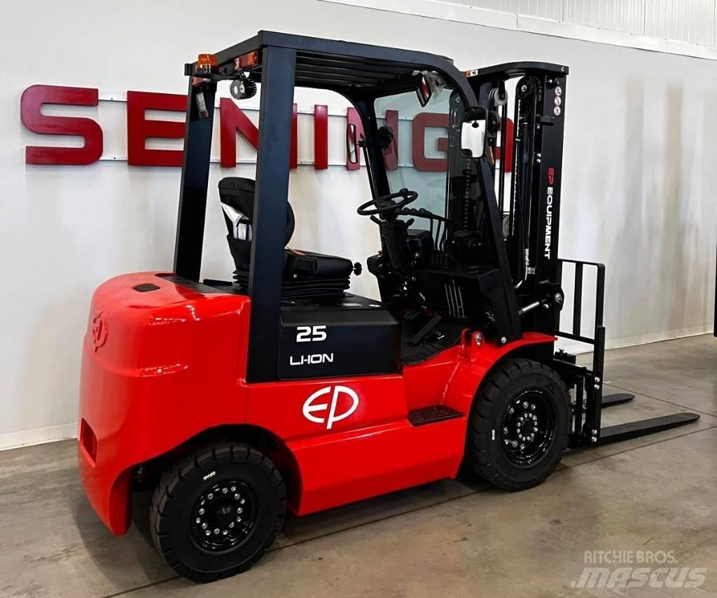 EP EQUIPMENT EFL252 Electric Forklifts