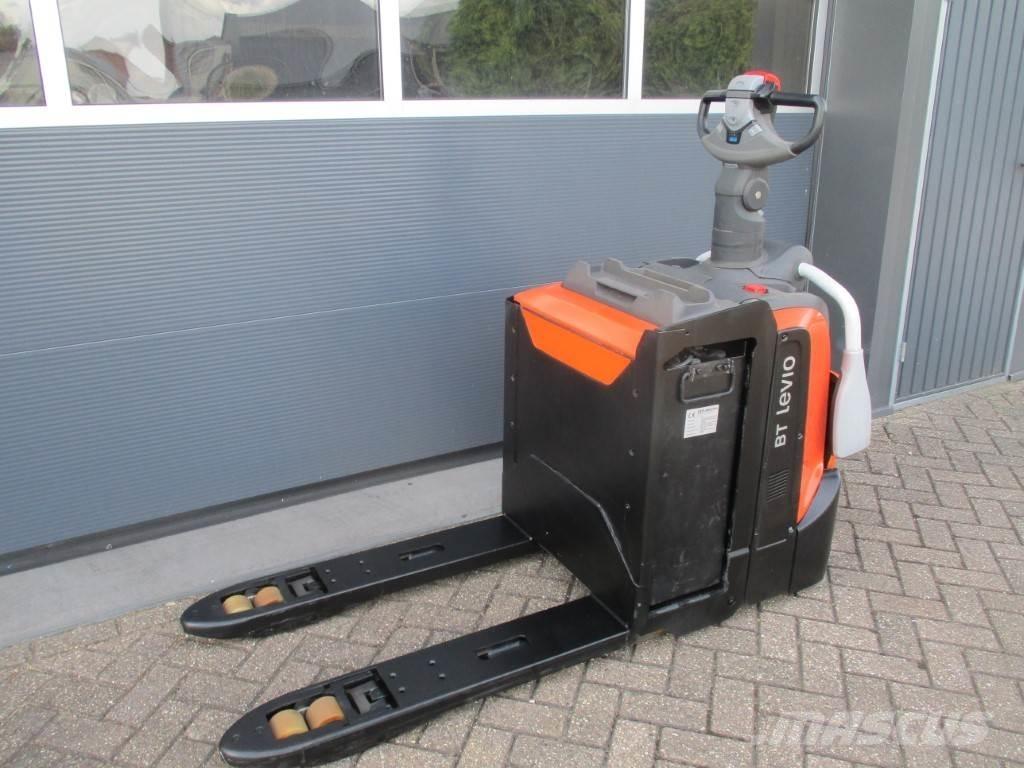 BT LPE 200 Low lifter with platform