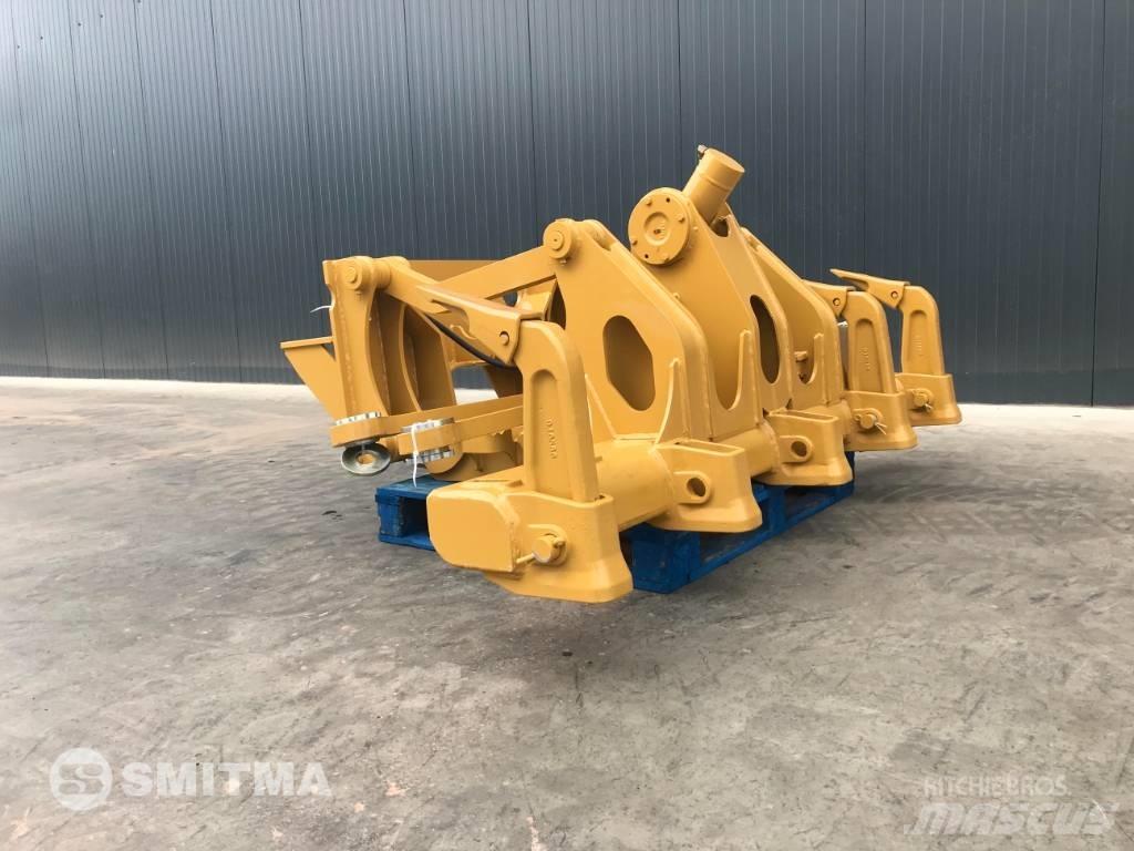 CAT 160M2 Rippers