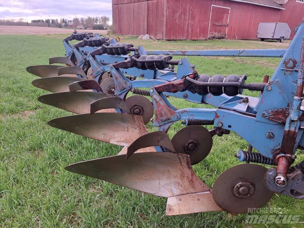 Överum C 487 Plows
