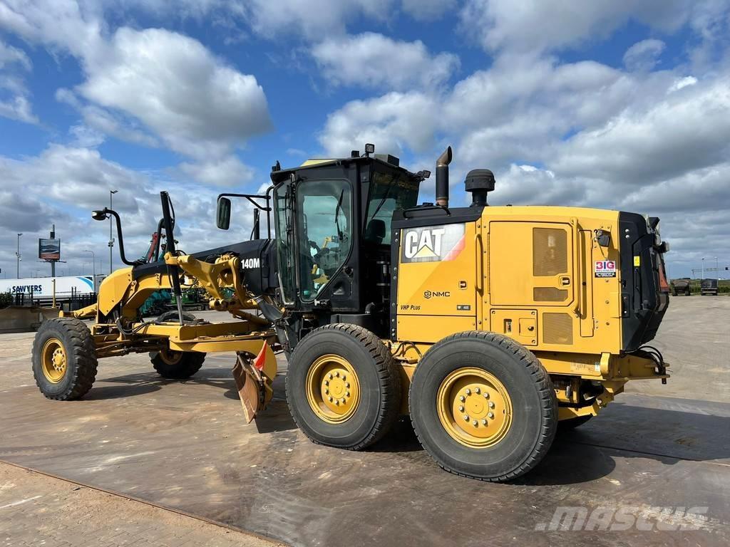 CAT 140M2 Motor Graders