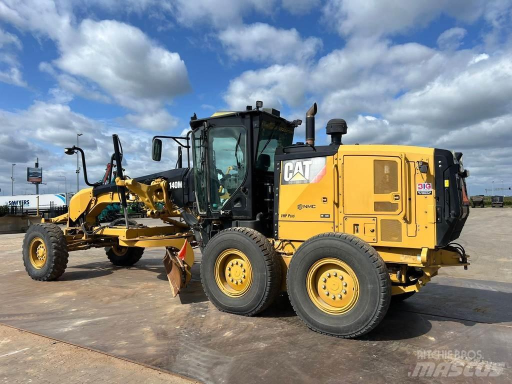 CAT 140M2 Motor Graders