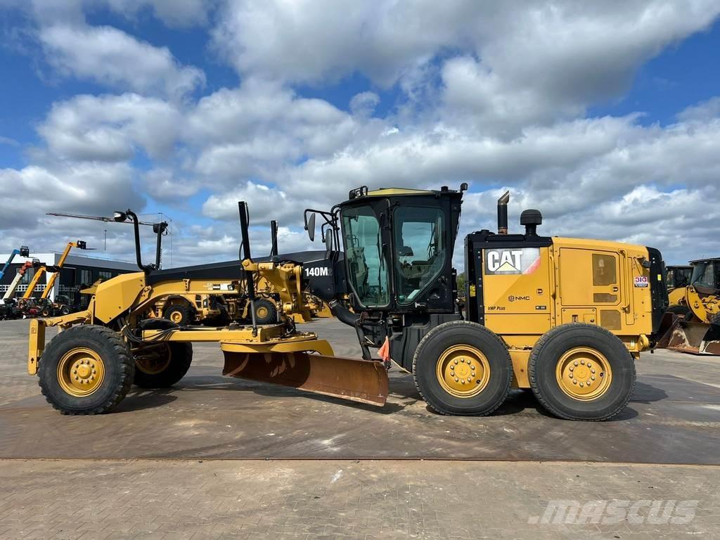 CAT 140M2 Motor Graders
