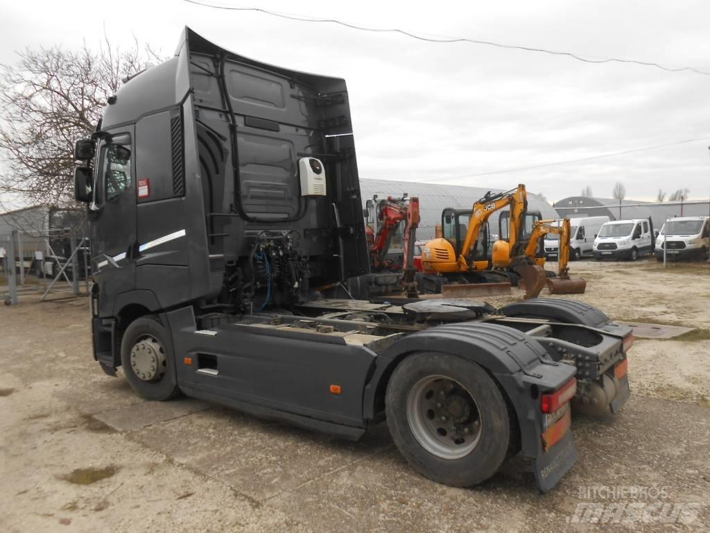 Renault T520 Conventional Trucks / Tractor Trucks