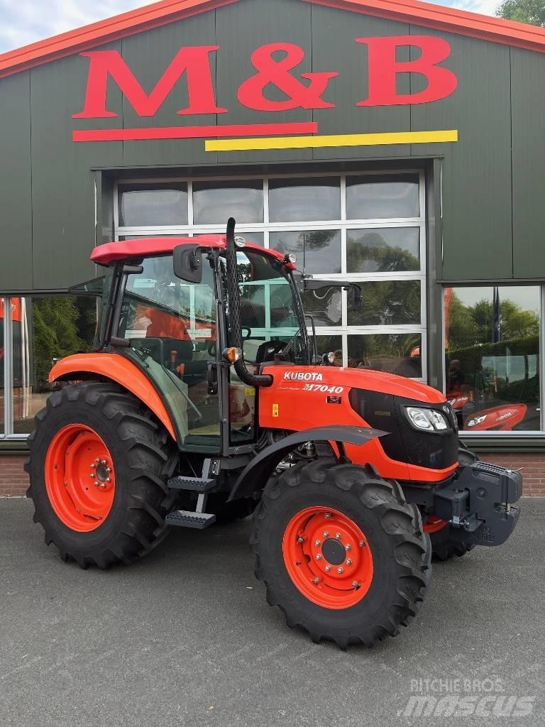 Kubota M 7040 DT Tractors