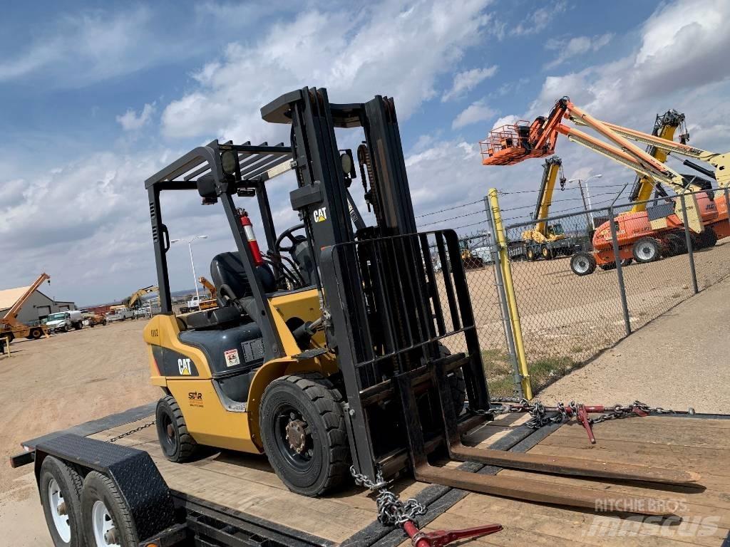 CAT DP 25 N Misc Forklifts