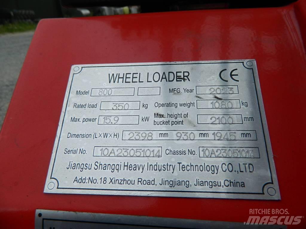 Attack 800 Front Loaders