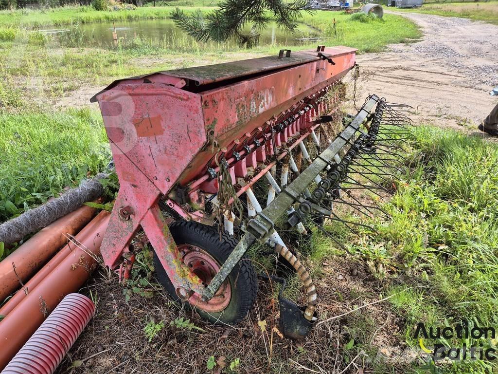 Saxonia A 200 Farm Drills