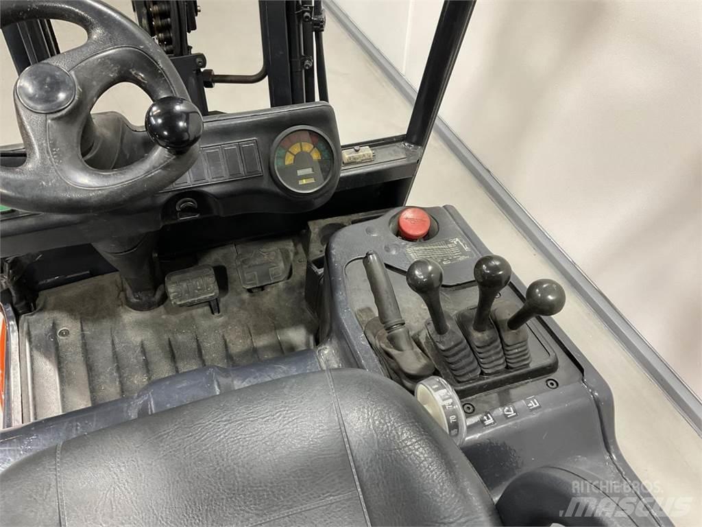 Linde E16C Electric Forklifts