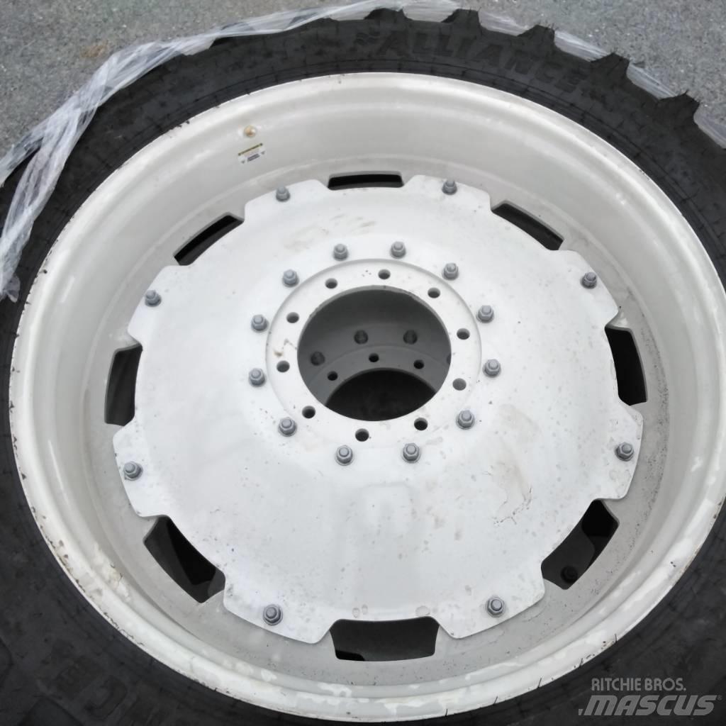 Alliance 300/95R46 Tires, wheels and rims