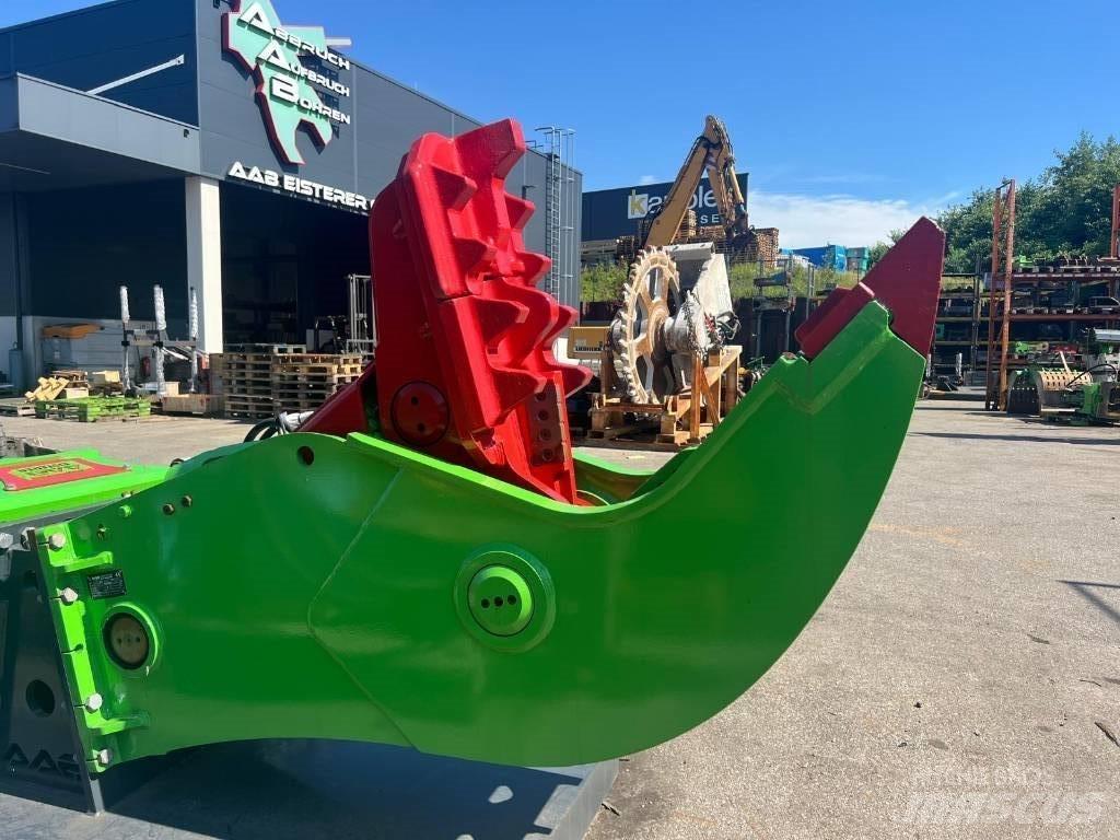 MBI MCP800IT Pulveriser  (Demolition Crusher ) 
