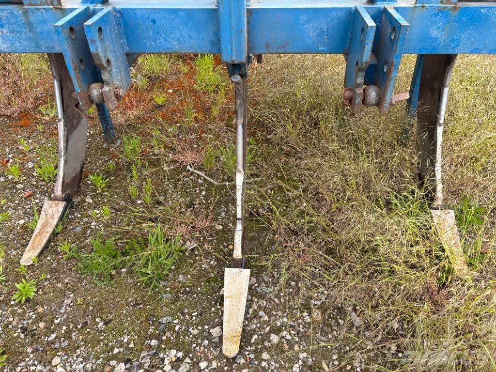 Rabe 3 tands Chisel Plows