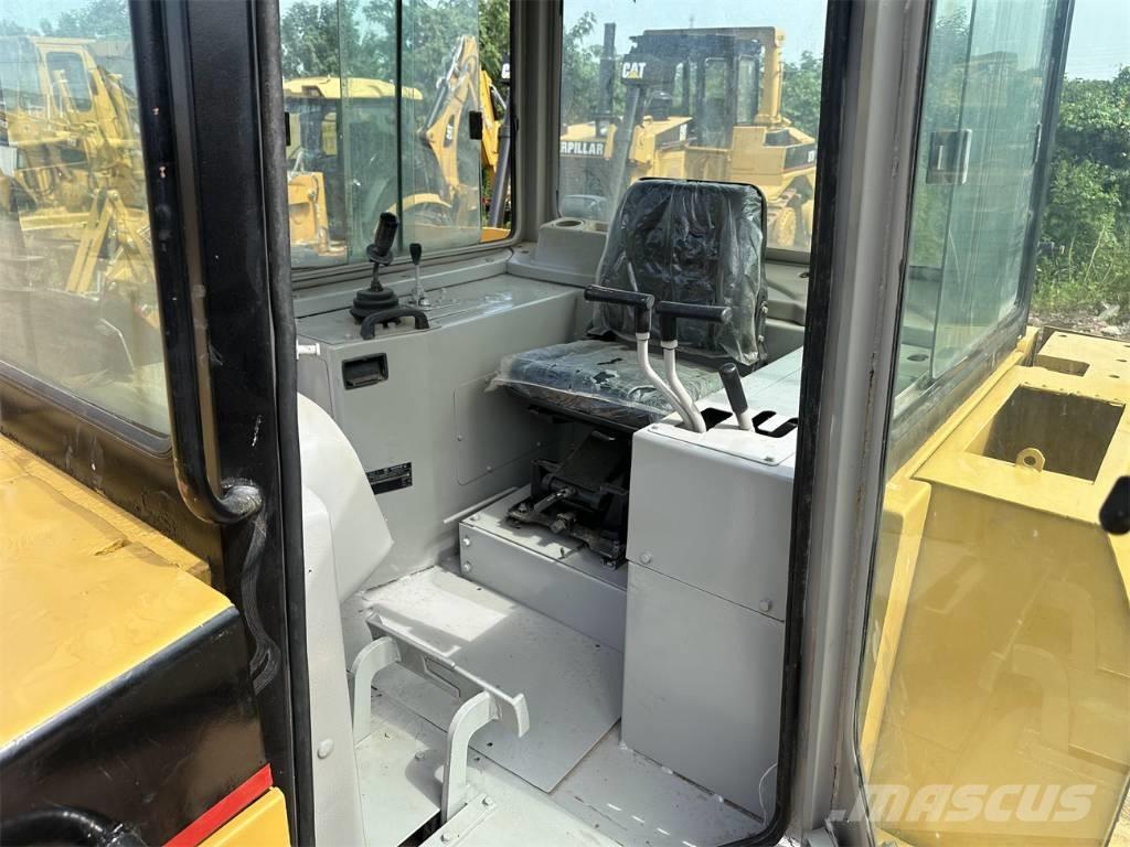 CAT D 6 G Crawler dozers
