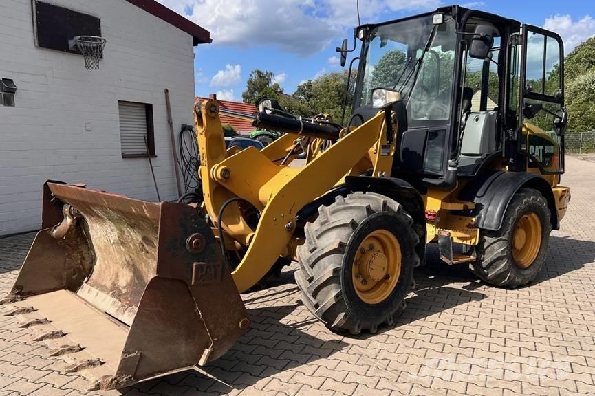 CAT 908M Radlader Wheel Loaders