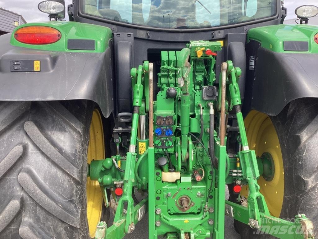 John Deere 6120 R Tractors