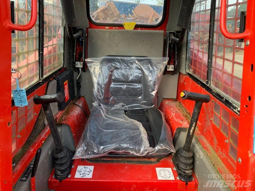 Gehl SL3840SX Skid Steer Loaders