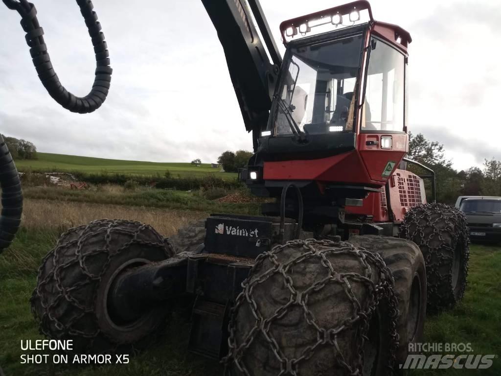 Komatsu 911 Harvesters