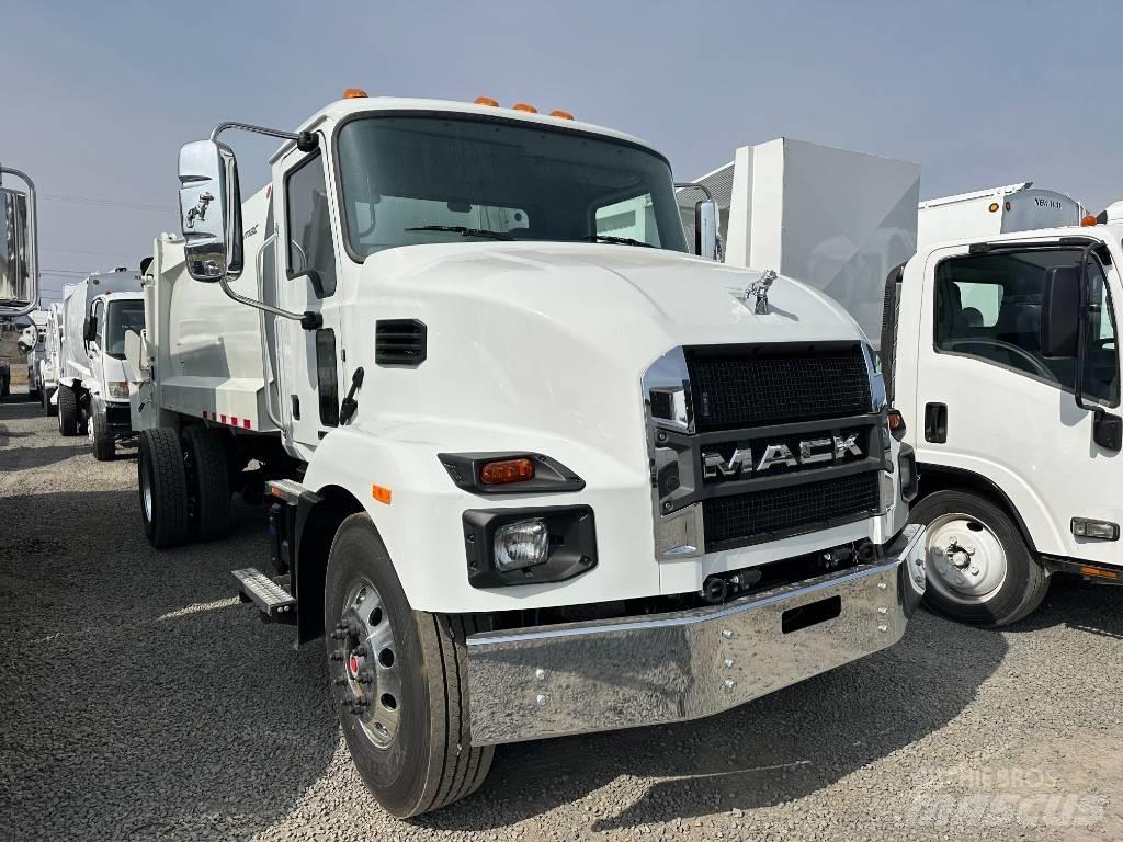 Mack MD7 Garbage Trucks / Recycling Trucks